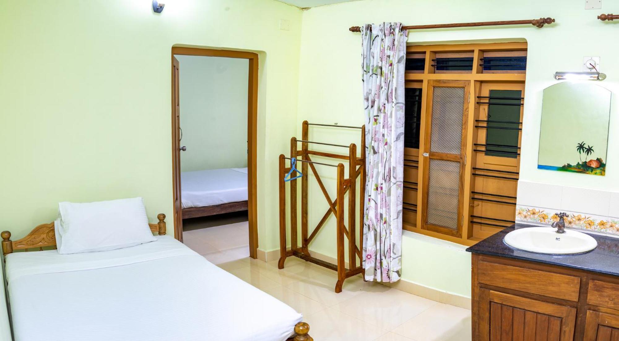 Kalpavanam Heritage Resort Thekkady Quarto foto
