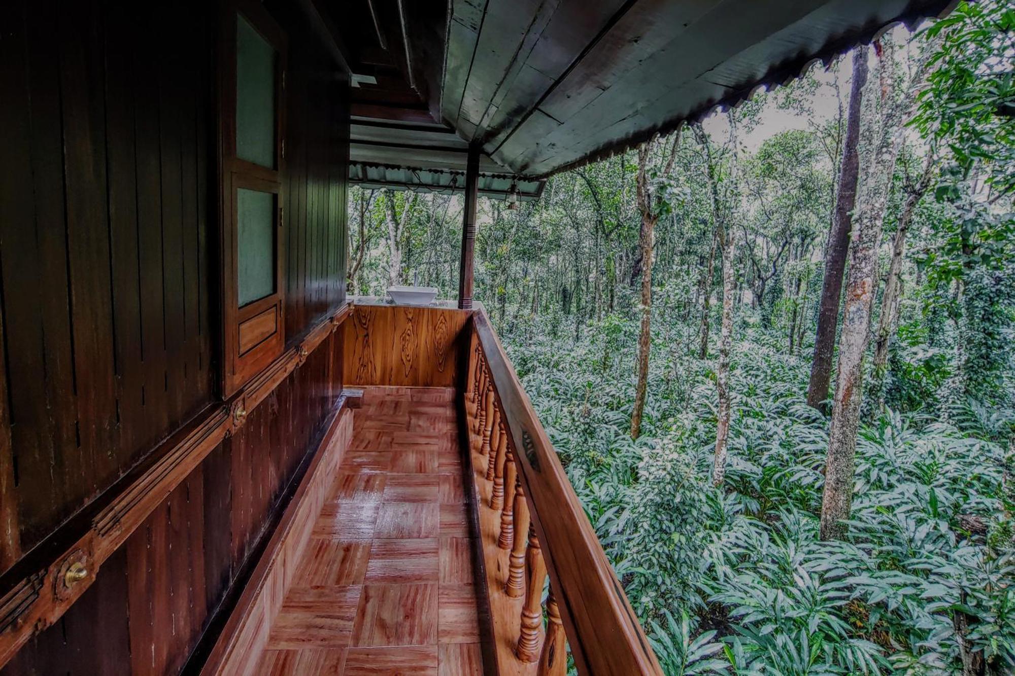 Kalpavanam Heritage Resort Thekkady Quarto foto
